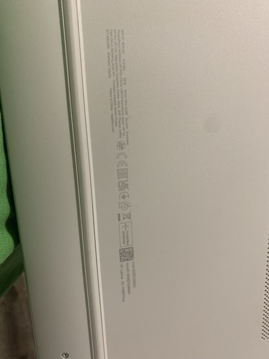 Vând HP Laptop 15-fd0071nq – stare impecabilă untilizat 5 ore