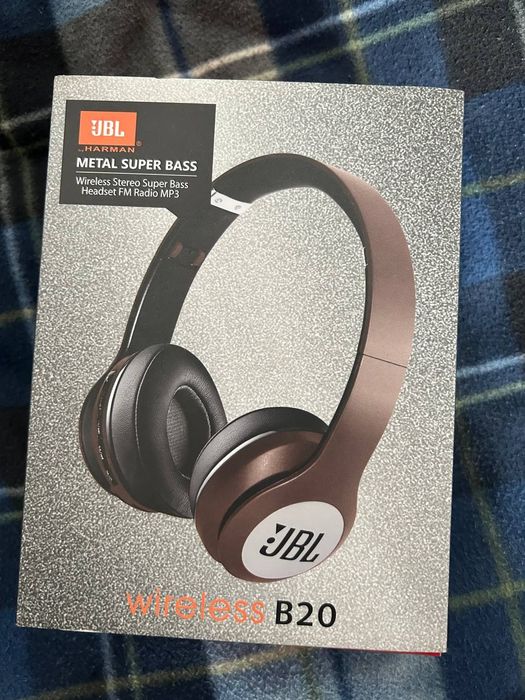 Продам наушники.