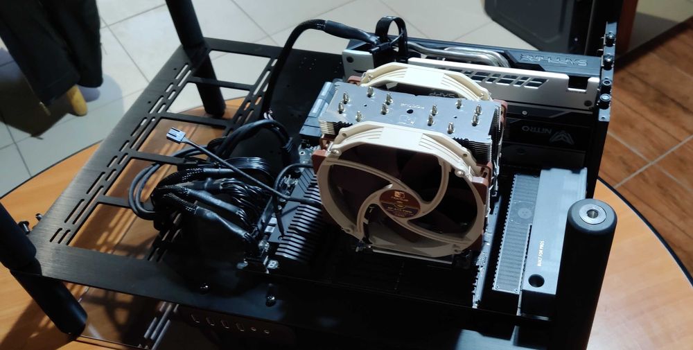 Workstation Threadripper Pro 3995wx Ploiesti • OLX.ro