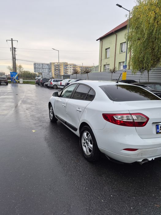 Vând Renault Fluence 2015