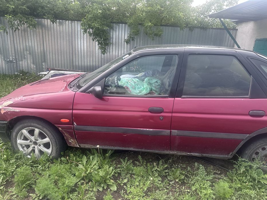 Продам форд экскорт