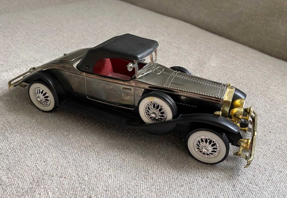 Macheta cu radio inclus Rolls Royce Phantom II în cutie Hong Kong