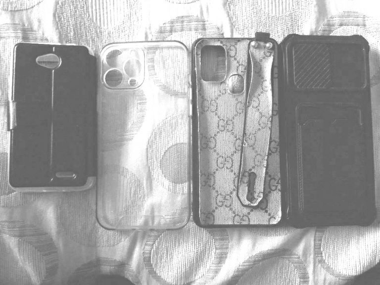 чexлы cиликoнoвыe