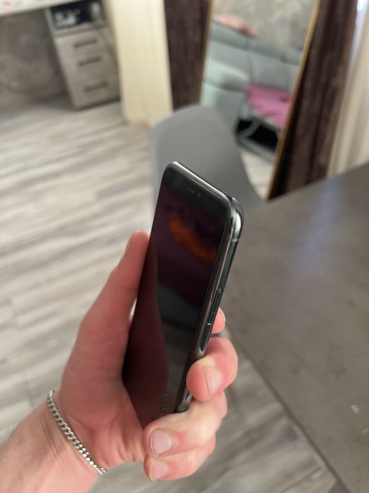 Продам iphone 11pro 64