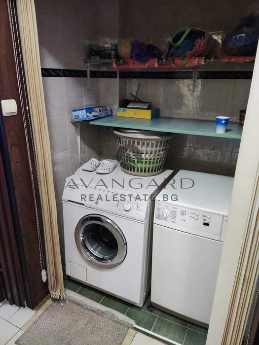 Продава се Четиристаен апартамент в Пловдив, Център - 102 кв.м за 2922 €/кв.м - Снимка #14