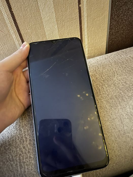 Продаю или обмен телефон самсунг а04е