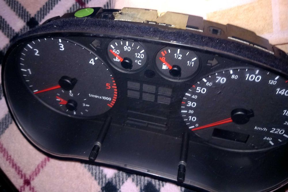 Части от ауди а3 8л