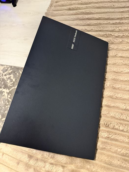 ASUS Vivobook 17, i7-1355U, 16 GB RAM, NOU