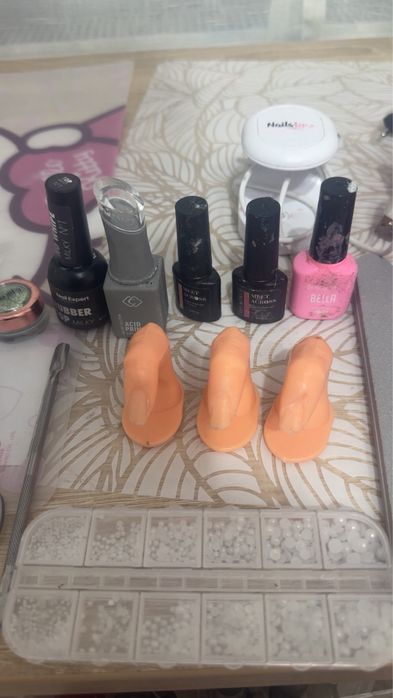 Set pentru unghii cu gel