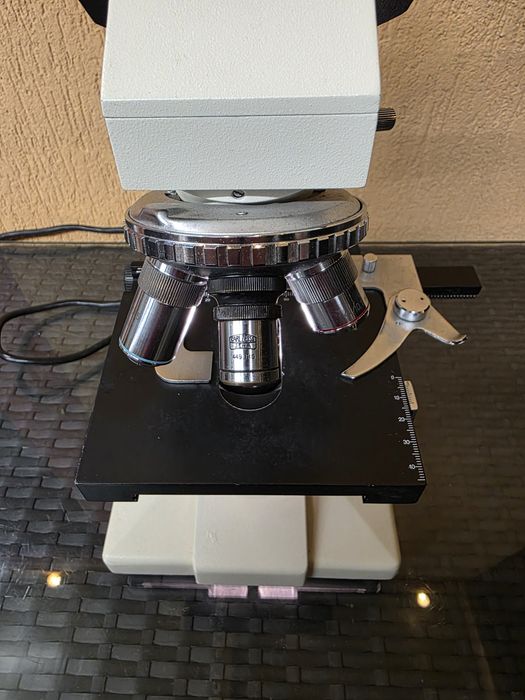 Microscop Biologic Binocular Profesional GIMA L1100B (40x - 1000x)