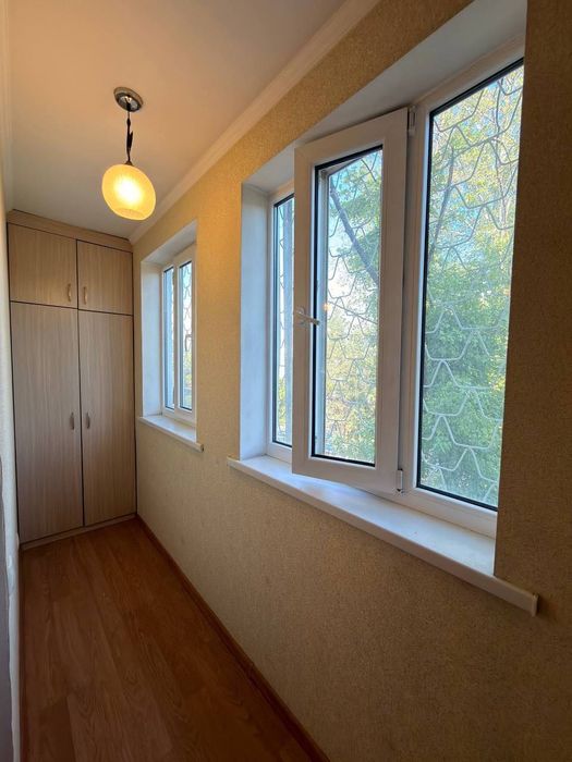 Продается 2 комнатная квартира ремонт ЦУМ, кафе Bon Мирабадский район