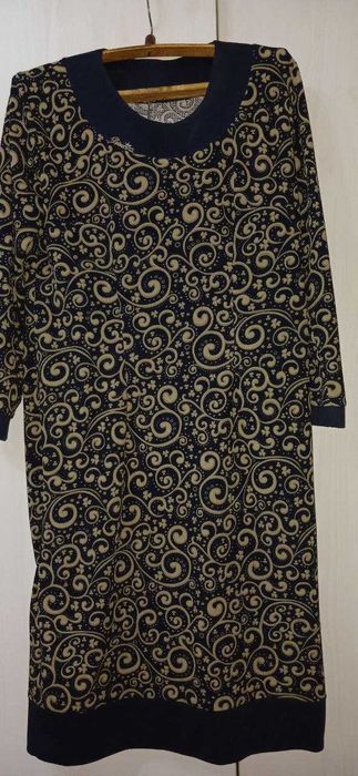 Платья праздничные и простые в отличном состоянии