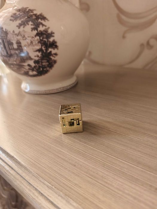 Продам золотой блок из коллекции Майнкрафт Minecraft kinder Joy