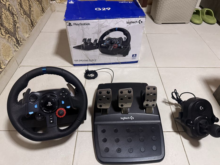 Volan Logitech G29+Pedale+Schimbator / Pretul e in lei!