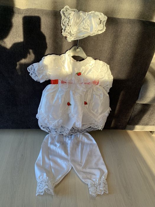 Vand rochite superbe 2/3 ani.