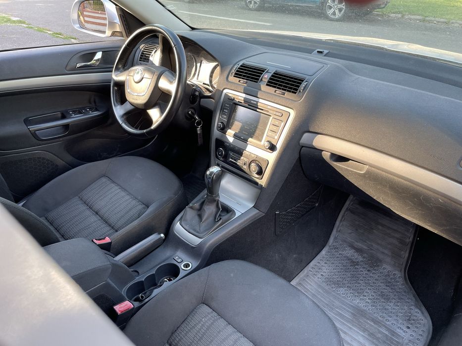Skoda Octavia / 1.6 TDI / Navigație / Pilot Automat / Incalzire Scaune / Senzori Parcare / Adus Recent / Pret 2500