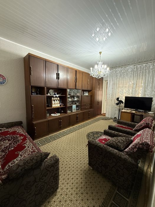 Мирабадский р-н, Куйлюк Массив 4 2/3/4 62м2 не торец 2х6 балкон