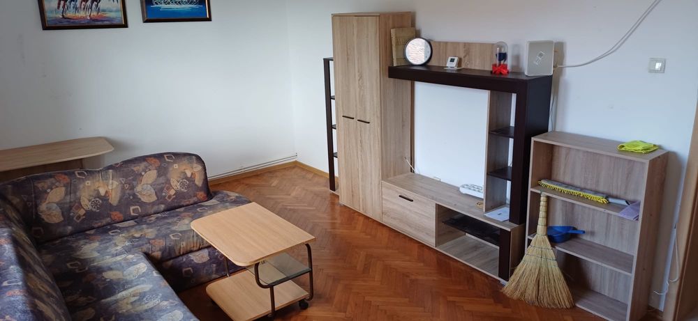 Inchiriez Apartament