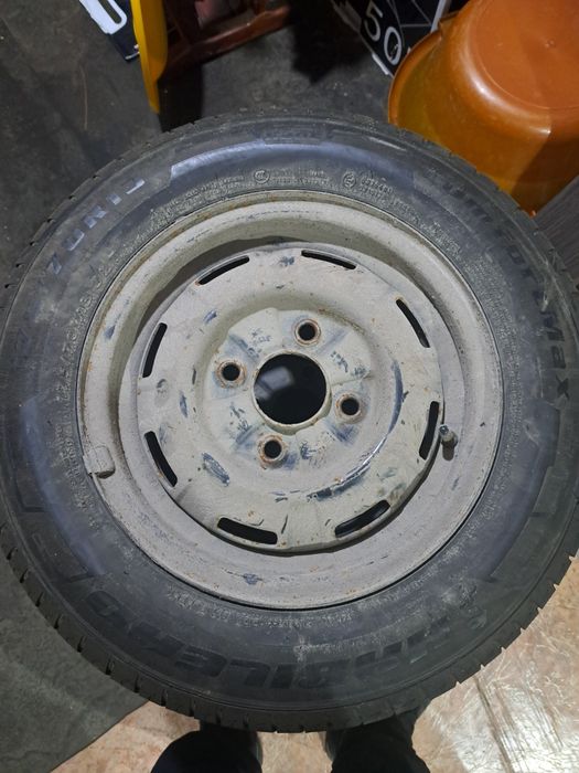 Продам резину  13