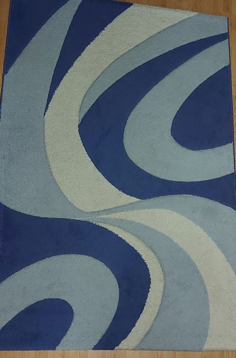 Килим в три цвята