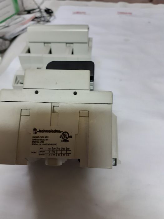 Cheie 80 amperi și heblu cu siguranțe 50 amperi