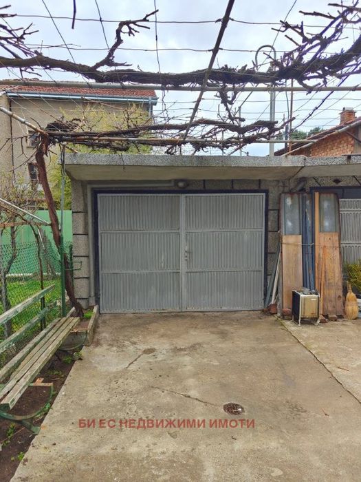 Продажба Етаж от къща гр. Перник - Клепало 55m²