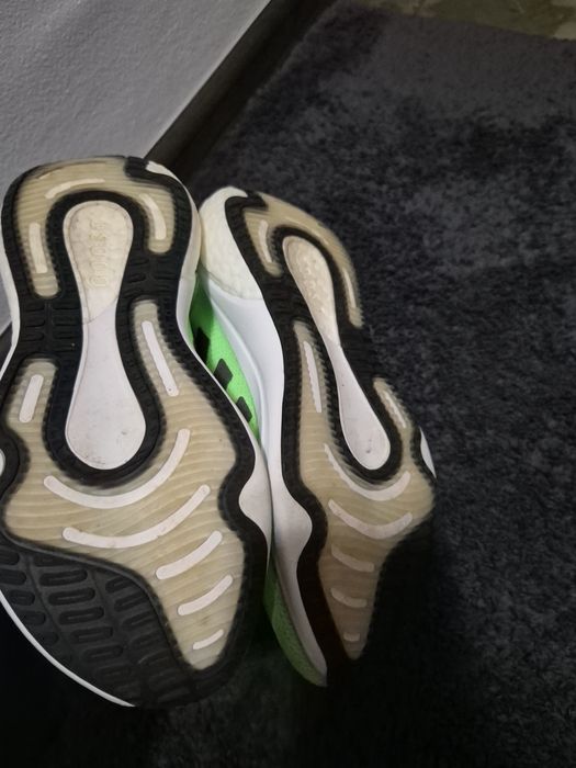 Adidas красиви маратонки