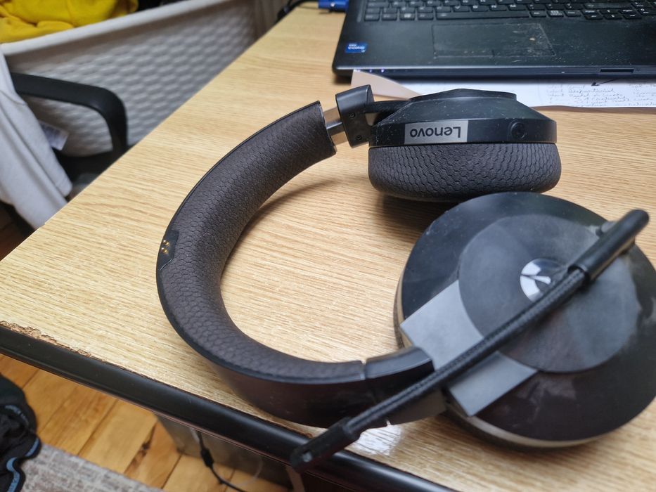 Lenovo Legion Casti gaming