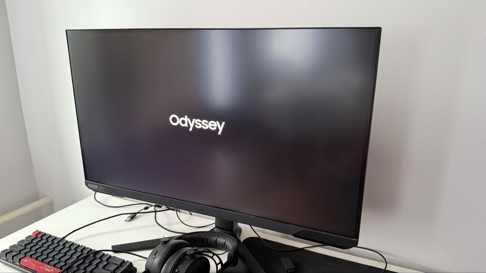 Монитор Samsung Odyssey G7 - 144гц, 4К