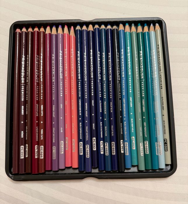 Prismacolor Premier 72 професионални цветни молива – пълен комплект, съвсем леко използван