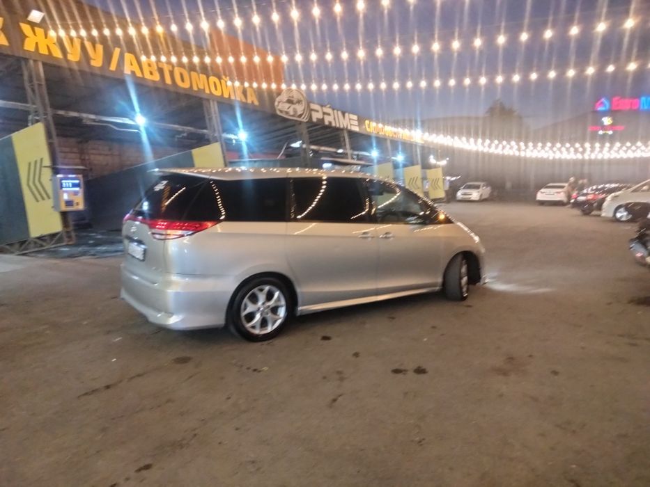 Тойота естима 2008