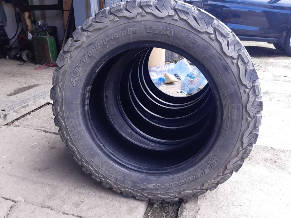 Продам шины 225/65/17