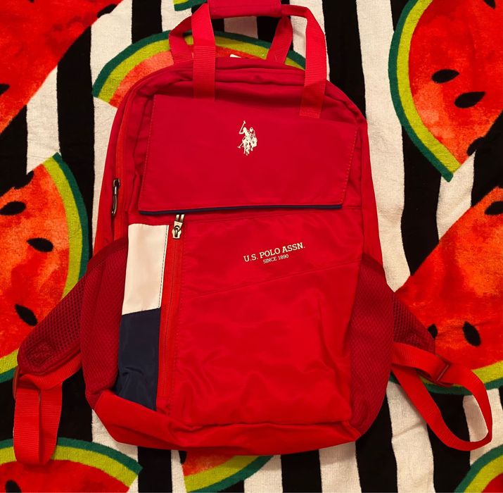 Новое джинсовая куртка