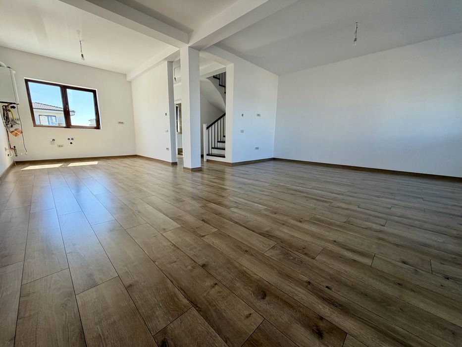 Proprietar vând duplex la cheie Moșnița