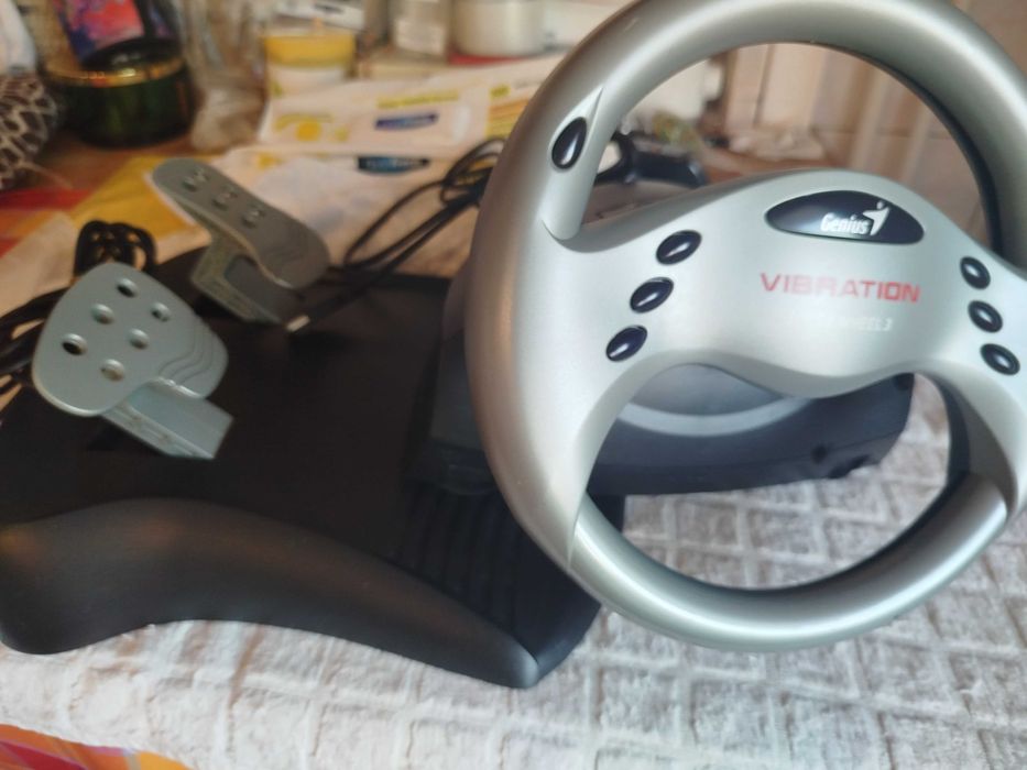 Sistem gaming Genius Speed Wheel 3, volan și pedale