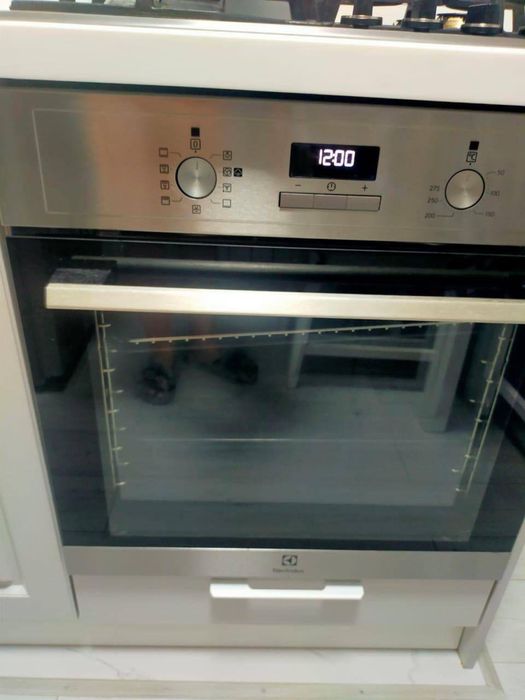 Подселениеге 2 қыз керек срочно