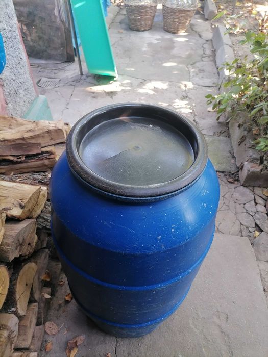 Damigeană, butoi și albie.