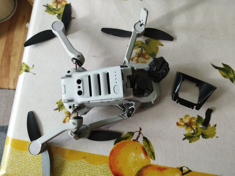Квадрокоптер DJI mini Se  на запчасти