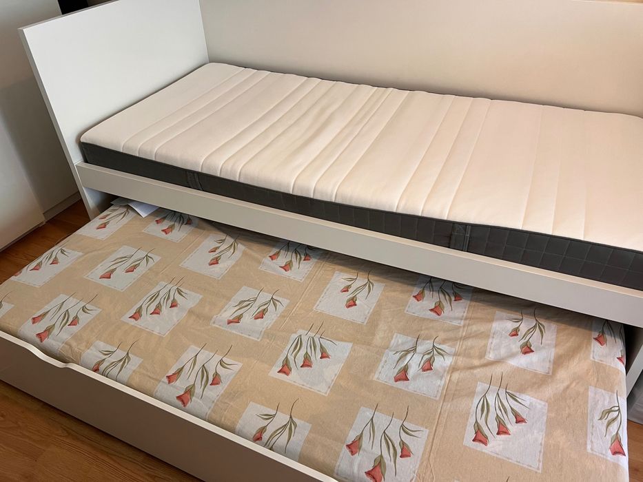 Единично легло с матрак от Икеа