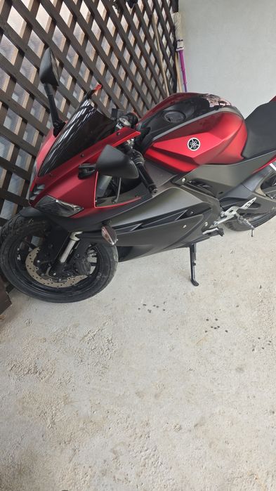 Yamaha yzf125 an 2016 17500 km adus recent din Germania