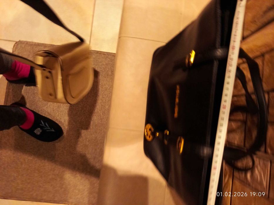 Черна чанта Michael kors