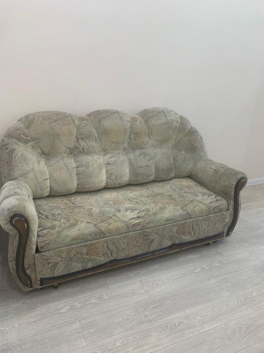 Диван б у. Мягкий компактный