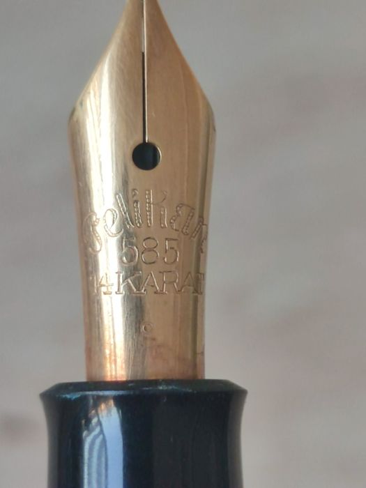 Stilou vintage Pelikan 400 Anii 50 - penita aur 14K