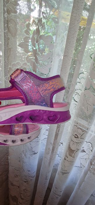 Сандали Skechers