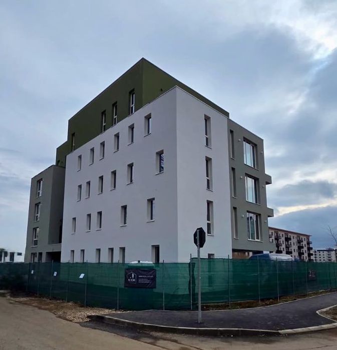 Apartament 2 camere 53 mp + balcon 5 mp Tractorul / Coresi