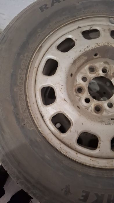 Продам покрышки 14 размер