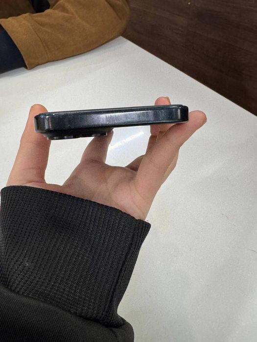 Iphone 15 в идеальном состояние