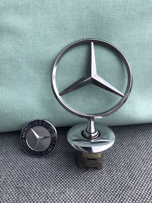 Емблеми Mercedes Benz