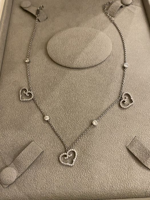 Продам колье Laroush