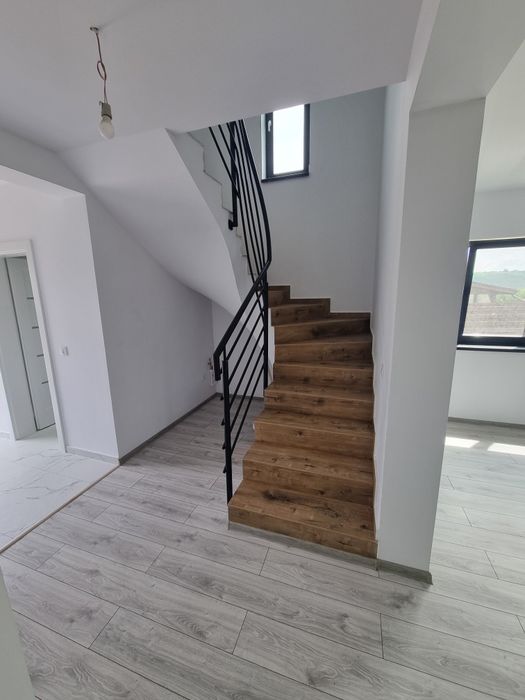 Vila Langa HOTEL CAPITOL P+E la drum Judetean